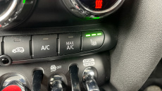 MINI Hatchback 1.5 Cooper Classic 3dr Auto [Comfort Pack] Petrol Hatchback